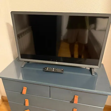 Centrico Con Garaje דירה ז'אקה