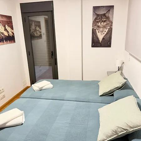 Centrico Con Garaje דירה ז'אקה