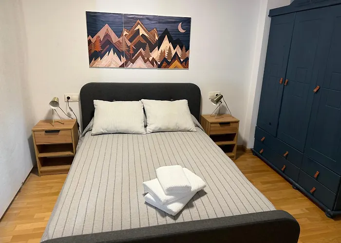 Céntrico Con Garaje Apartamento *